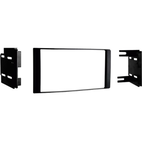 Metra 95-7621 Dash Kit